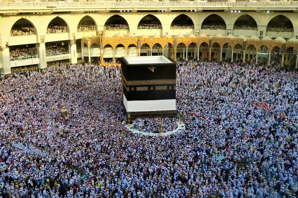 Kaaba entouré de monde